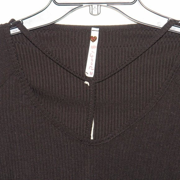 NEW Juniors POOF Black Caged V Neck Top Medium - Picture 3 of 3